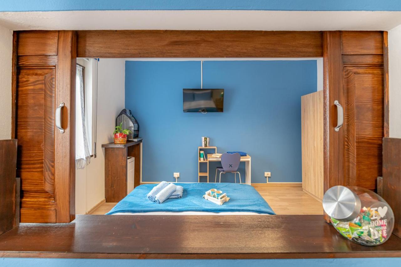 Апартаменти Bilocale Blue Relax Ерба Екстер'єр фото